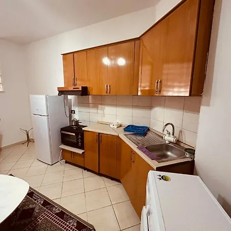 Second Lungomare Apartament Wlora